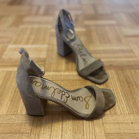 Sam Edelman Daniella Ankle Strap Sandal Oatmeal Suede Size 8.5 - Picture 2 of 9